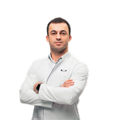 Мирзакадиев Арсен Абдулсаламович, уролог