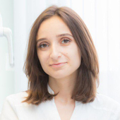 Чесалова Анна Геворговна, стоматолог-терапевт