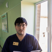 Мулалиев Ренат Амитович, хирург