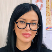 Маниулова Инна Игоревна, стоматолог-терапевт