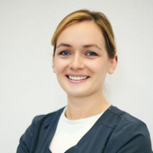 Андрюшкова Юлия Игоревна, стоматолог-хирург