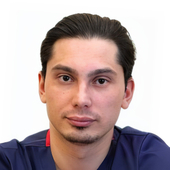 Халиуллин Эмиль Маратович, нейрохирург