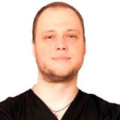 Новиков Роман Сергеевич, стоматолог-ортопед