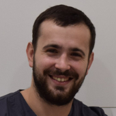 Зиннер Михаил Сергеевич, стоматолог-хирург