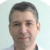 Хазиахметов Данияр Фаридович, кардиохирург