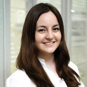 Артемьева Александра Алексеевна, имплантолог