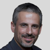 Бурла Дан, офтальмолог-хирург