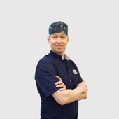 Якунинских Николай Александрович, стоматолог-хирург