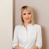 Ядовина Лариса Леонидовна, врач-косметолог