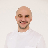 Хухуа Георгий Амеранович, стоматолог-ортопед