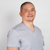 Кан Иван Владимирович, стоматолог-хирург