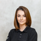 Карпухина Анна Олеговна, стоматолог-терапевт