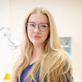 Жирнова Екатерина Александровна, стоматолог-терапевт