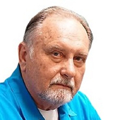 Загарин Юрий Павлович, стоматолог-терапевт