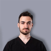 Магомедалиев Алихан Зубайруевич, имплантолог