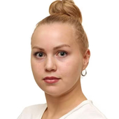 Орешкина (Эпова) Ульяна Максимовна, стоматолог-хирург