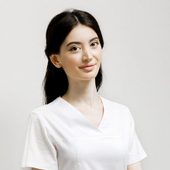 Юханова Алиса Андриановна, стоматолог-терапевт