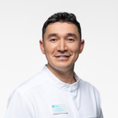 Кучкаров Шамшодбек Суратович, стоматолог-хирург