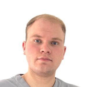 Черяшов Владислав Александрович, стоматолог-хирург