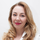 Новосельская Анастасия Дмитриевна, врач-косметолог