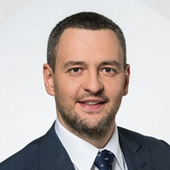 Медников Максим Александрович, стоматолог-хирург