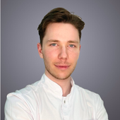 Лимин Дмитрий Александрович, имплантолог