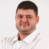 Елизаров Игорь Вячеславович, стоматолог-терапевт