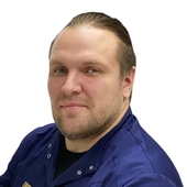 Исаков Сергей Сергеевич, врач-косметолог