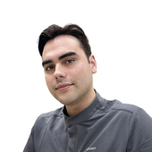 Пляка Никита Евгеньевич, стоматолог-терапевт