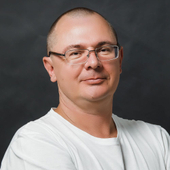 Золотарев Сергей Владимирович, стоматолог-хирург