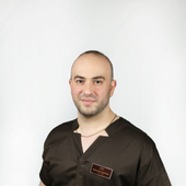 Шароян Айк Карапетович, стоматолог-хирург