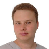 Коленченко Александр Геннадьевич, стоматолог-терапевт