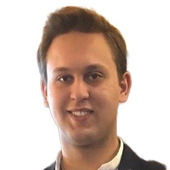 Круглов Евгений Николаевич, стоматолог-терапевт