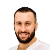 Олейников Ярослав Владимирович, стоматолог-хирург