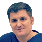 Алхаджи Яков Мухамедович, челюстно-лицевой хирург