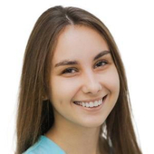 Мельникова Яна Сергеевна, стоматолог-хирург