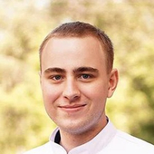 Афанасьев Евгений Владимирович, стоматолог-хирург