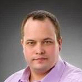 Хомутов Денис Владимирович, стоматолог-терапевт