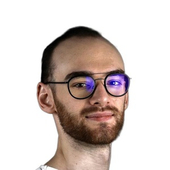 Швецов Максим Олегович, стоматолог-хирург