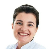 Адамова Екатерина Андреевна, стоматолог-терапевт