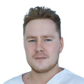 Дерягин Игорь Александрович, стоматолог-терапевт
