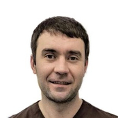 Бунчук Евгений Анатольевич, стоматолог-хирург