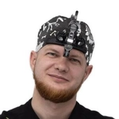 Савинов Михаил Олегович, пародонтолог