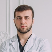 Магомедов Абас Ахмедович, стоматолог-хирург