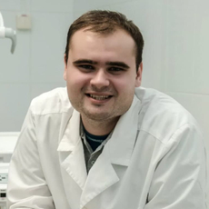 Идоленков Александр Александрович, стоматолог-терапевт