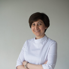 Кизарьянц Анна Альбертовна, стоматолог-терапевт