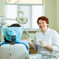 Логинова Жанна Владиславовна, стоматолог-терапевт