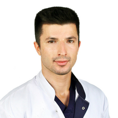 Назыров Альви Арбиевич, офтальмолог