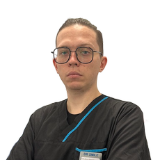 Сизов Данил Александрович, стоматолог-терапевт
