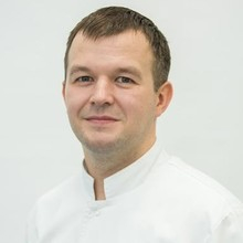 Адамович Артем Николаевич, ортопед
